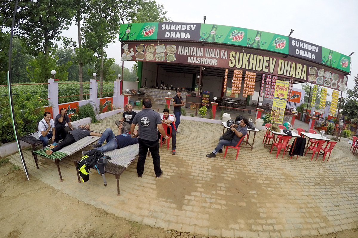 Highway Players ride to Sukhdev Dhaba on Meerut highway